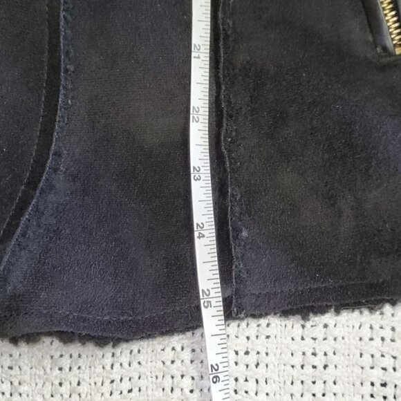 Vince Camuto Sz. M Black Faux Suede Sherpa Lined Zippered Vest with Pockets - Picture 8 of 10